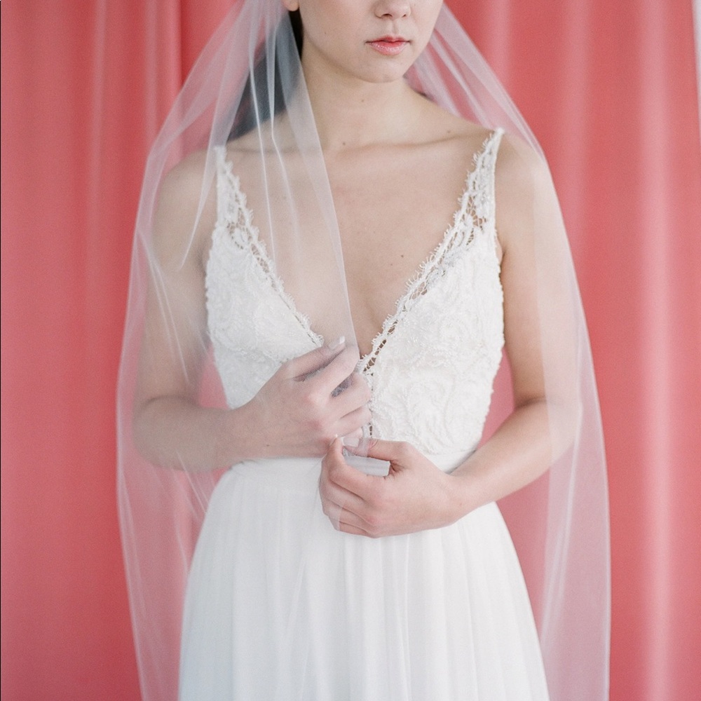 Truvelle Classic Veil